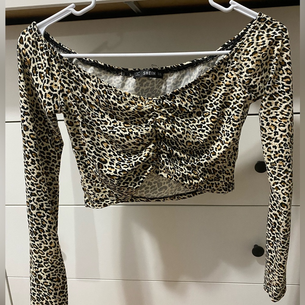 Cheetah Long-sleeve Crop